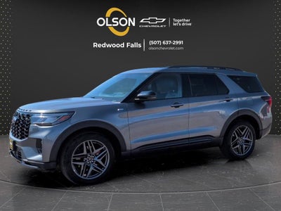 2025 Ford Explorer ST-Line