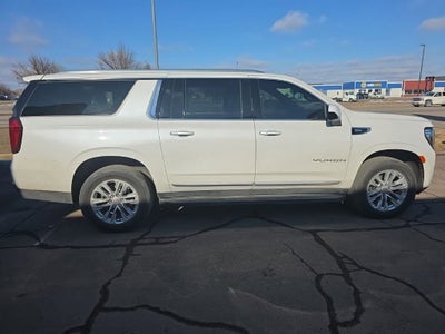 2023 GMC Yukon XL SLT