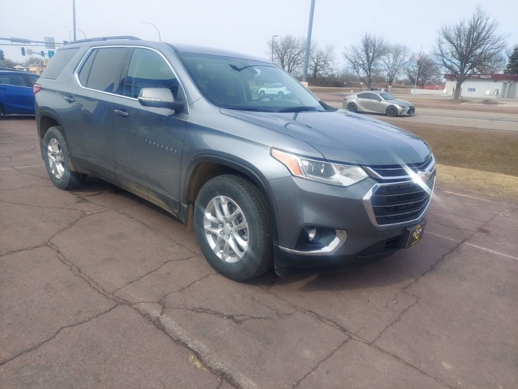 2021 Chevrolet Traverse LT Cloth