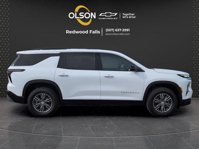 2025 Chevrolet Traverse LT