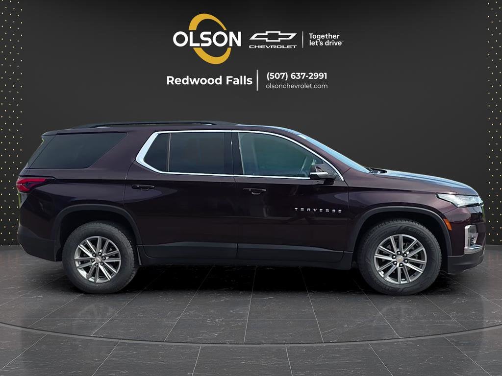 2023 Chevrolet Traverse LT Leather