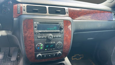 2014 Chevrolet Suburban LT