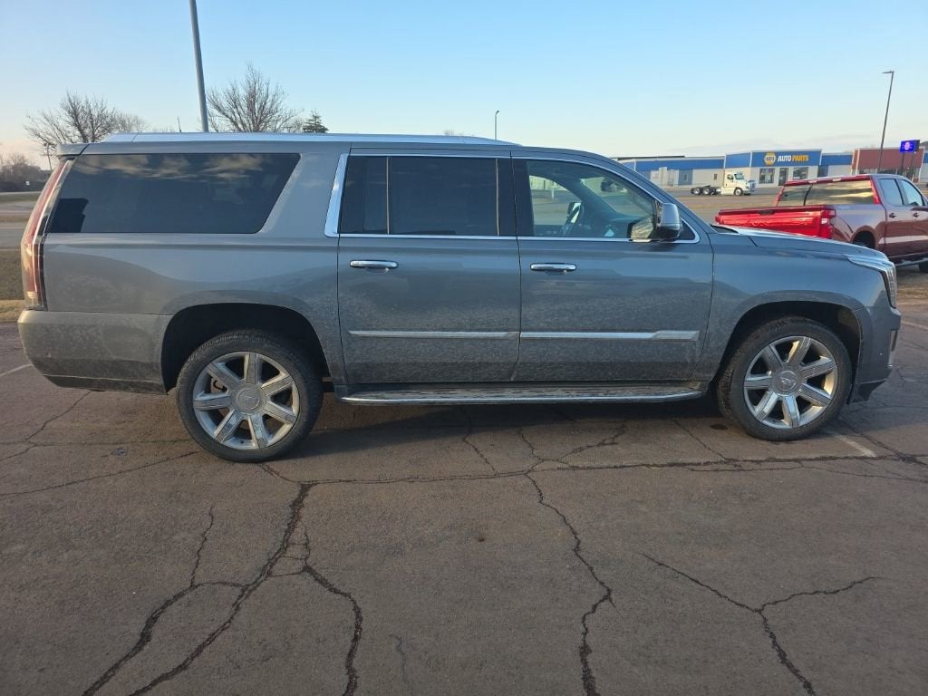 2020 Cadillac Escalade ESV Luxury