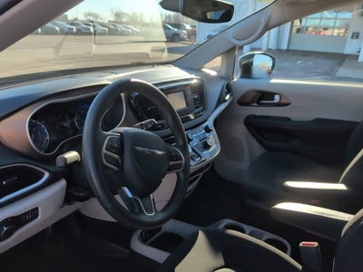 2017 Chrysler Pacifica LX