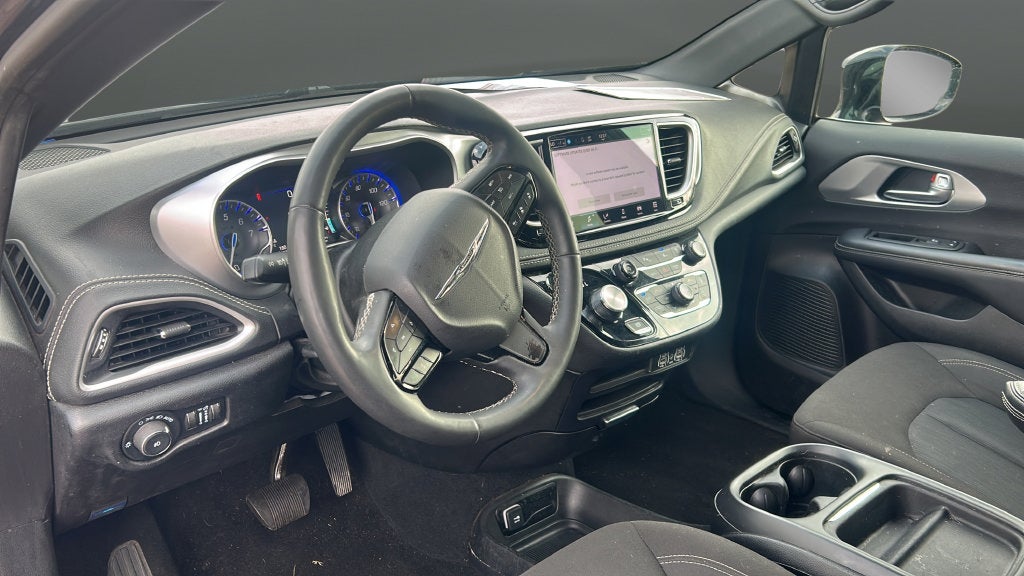 2024 Chrysler Pacifica Touring