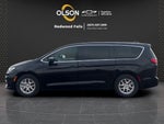 2024 Chrysler Pacifica Touring