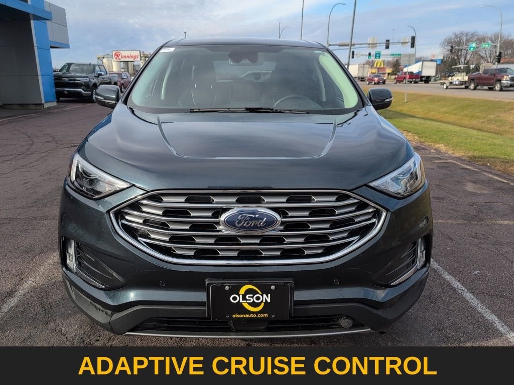 2022 Ford Edge Titanium