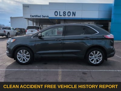 2022 Ford Edge Titanium