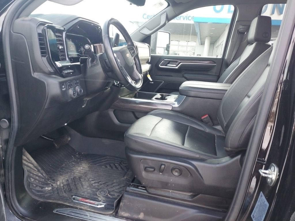 2025 Chevrolet Silverado 3500 HD LTZ