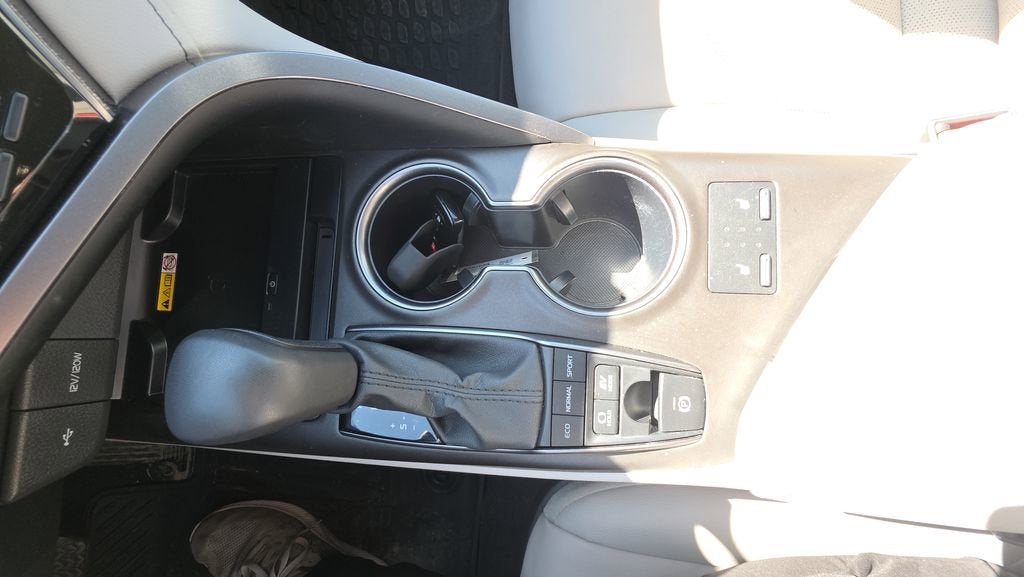 2024 Toyota Camry Hybrid XSE