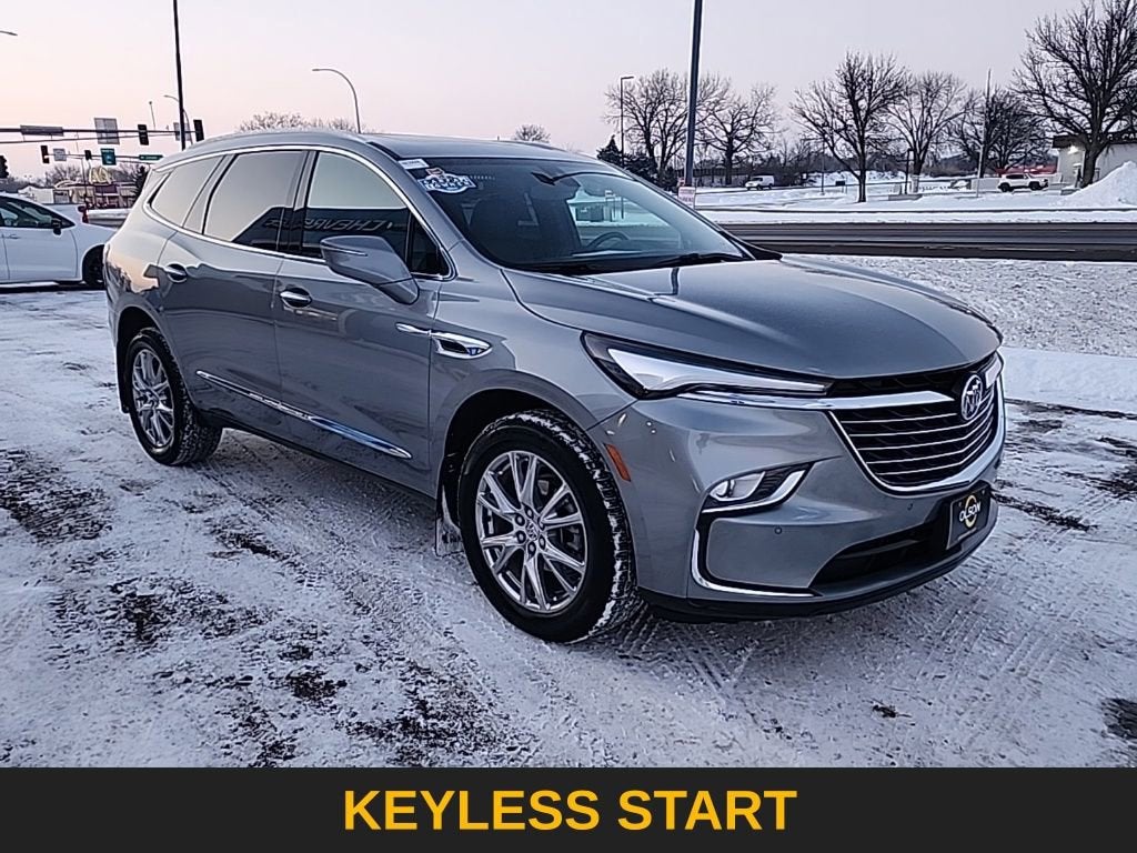 2023 Buick Enclave Essence