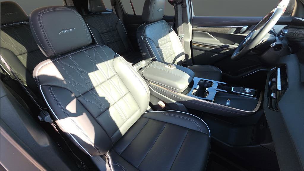 2025 Buick Enclave Avenir