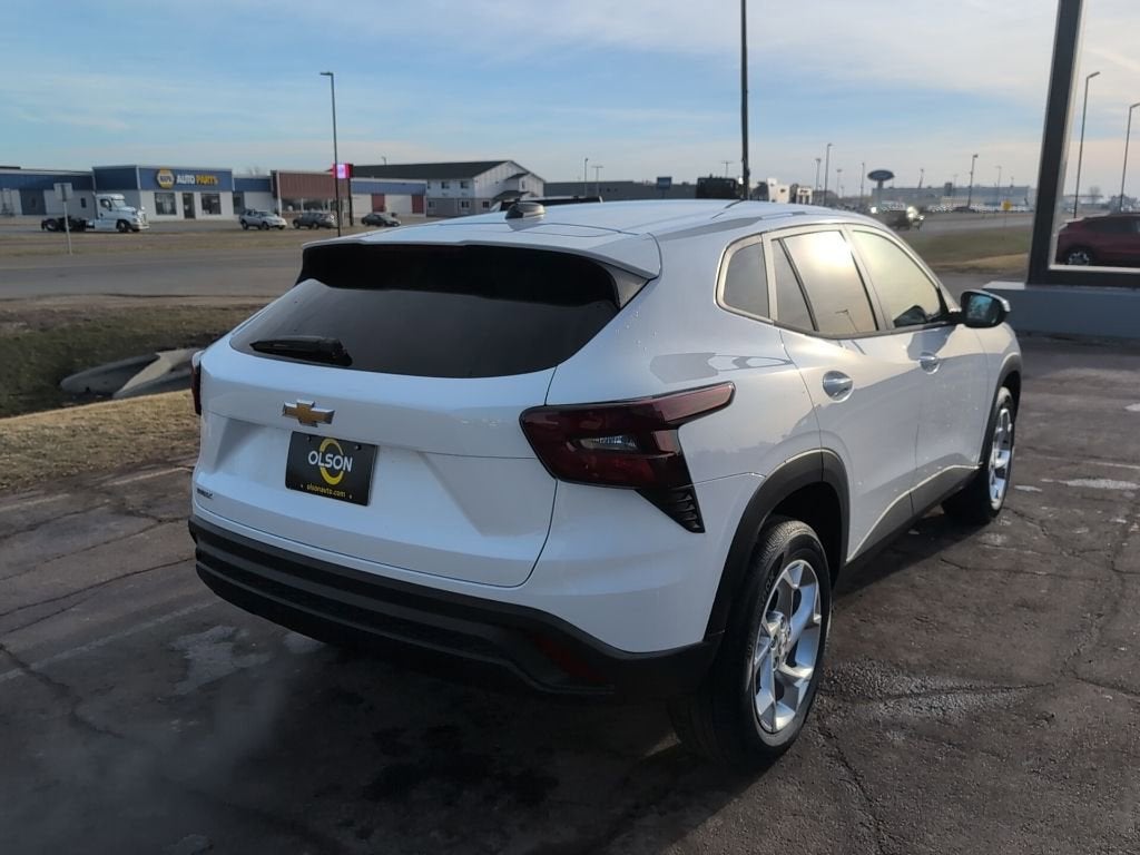 2026 Chevrolet Trax LS