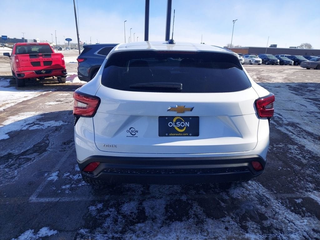 2026 Chevrolet Trax LS