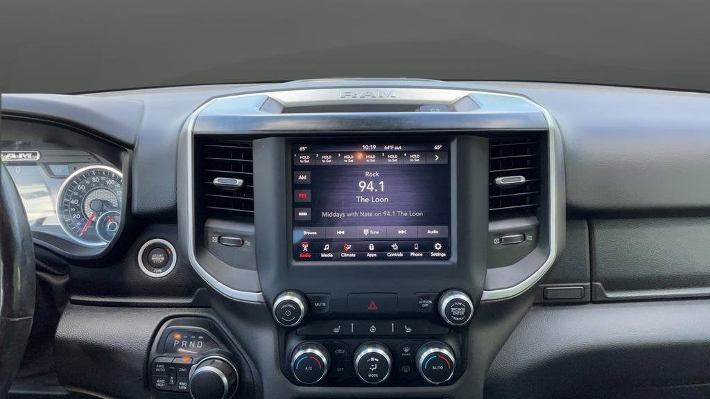 2020 RAM 1500 Big Horn Crew Cab 4x4 5'7" Box