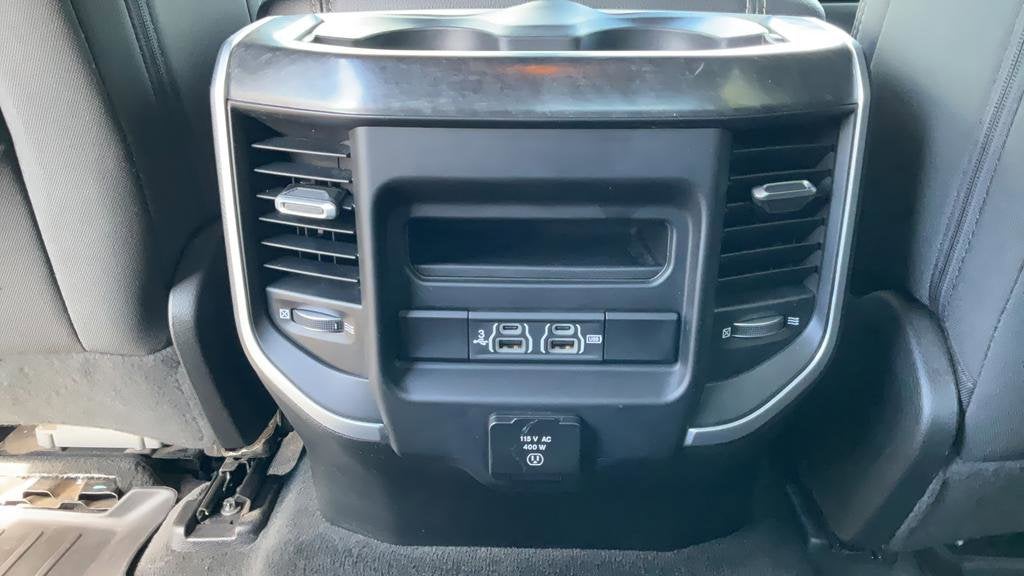 2020 RAM 1500 Big Horn Crew Cab 4x4 5'7" Box