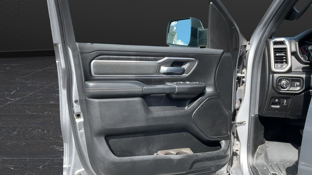 2020 RAM 1500 Big Horn Crew Cab 4x4 5'7" Box