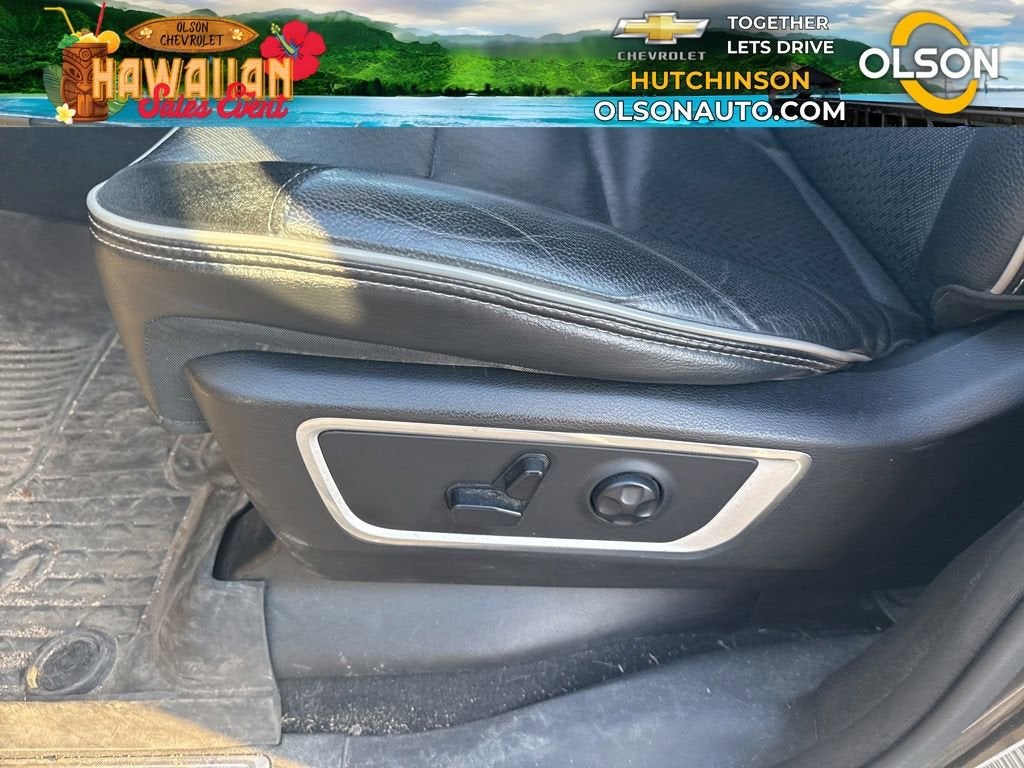 2019 RAM 1500 Laramie Crew Cab 4x4 6'4" Box