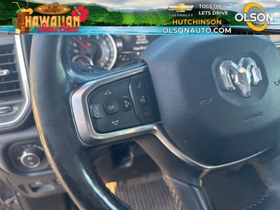 2019 RAM 1500 Laramie Crew Cab 4x4 6'4" Box