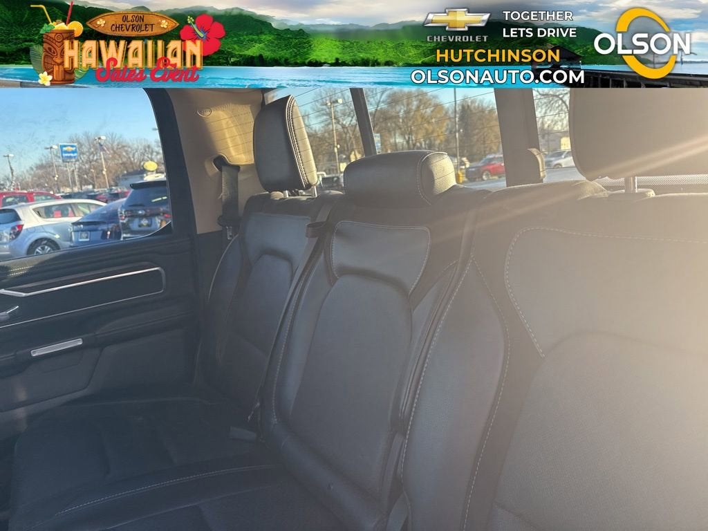 2019 RAM 1500 Laramie Crew Cab 4x4 6'4" Box