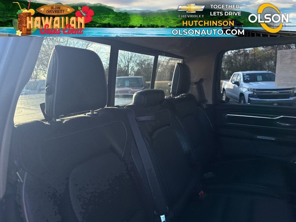 2019 RAM 1500 Laramie Crew Cab 4x4 6'4" Box