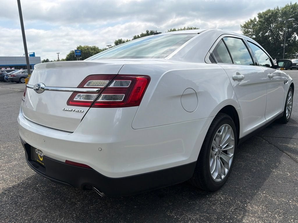 2019 Ford Taurus Limited