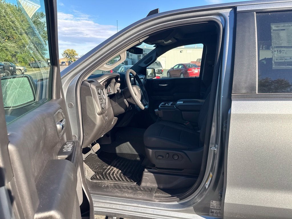 2026 Chevrolet Silverado 1500 Custom - Photo 11