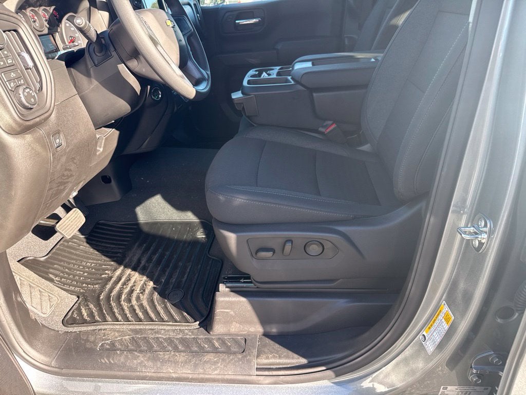 2026 Chevrolet Silverado 1500 Custom - Photo 15