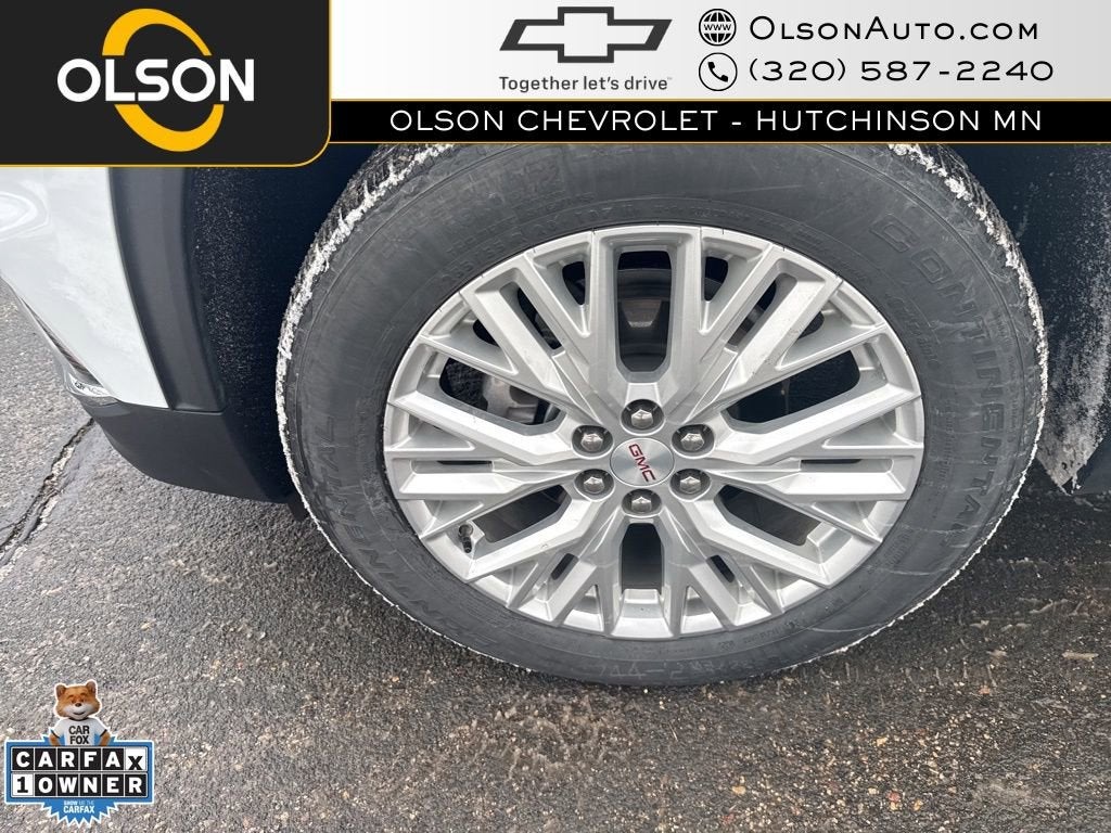 2025 GMC Acadia Elevation