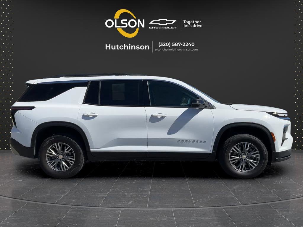 2025 Chevrolet Traverse LT