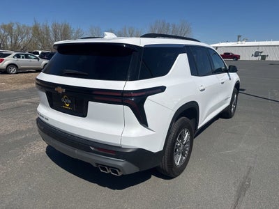 2025 Chevrolet Traverse LT