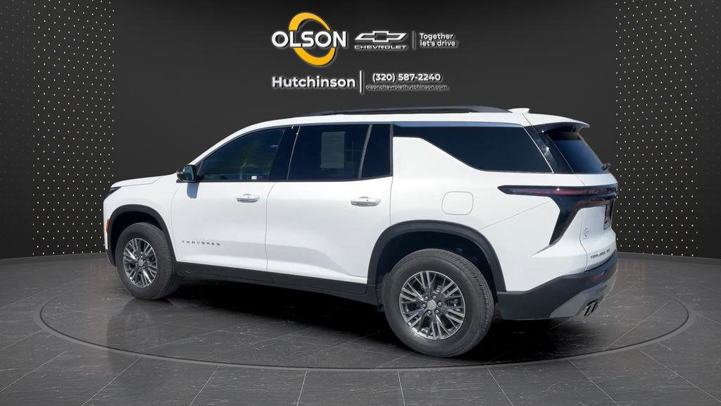 2025 Chevrolet Traverse LT