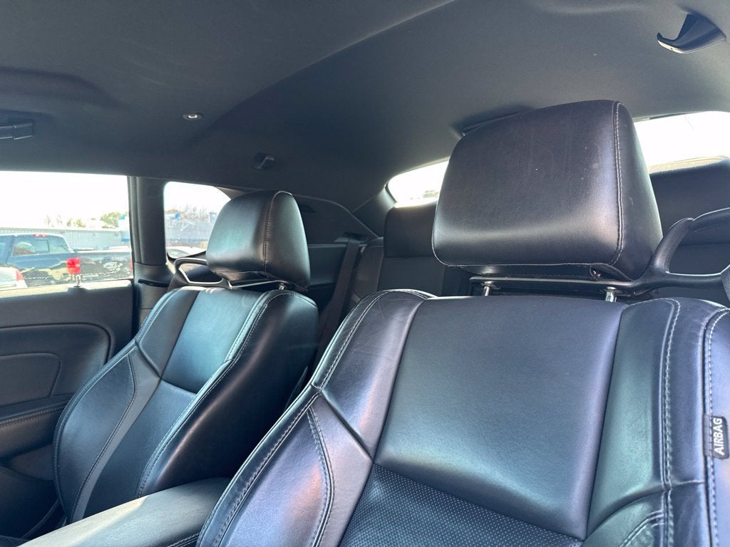 2017 Dodge Challenger SXT Plus