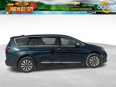 2023 Chrysler Pacifica Hybrid Limited