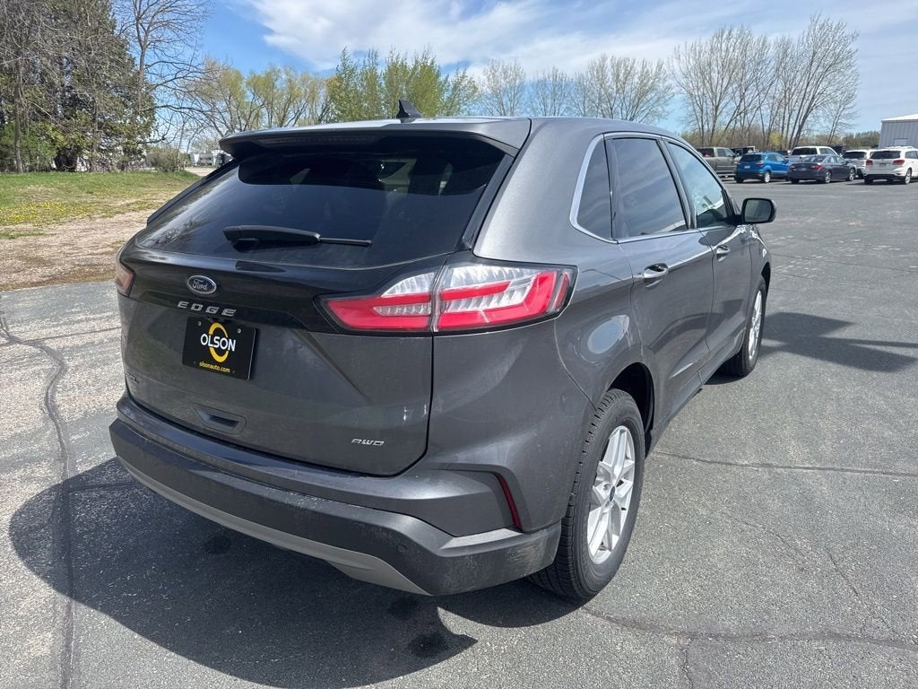 2022 Ford Edge SEL