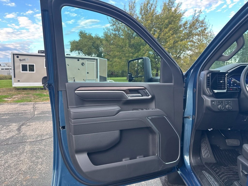 2026 Chevrolet Silverado 3500 HD LT - Photo 12