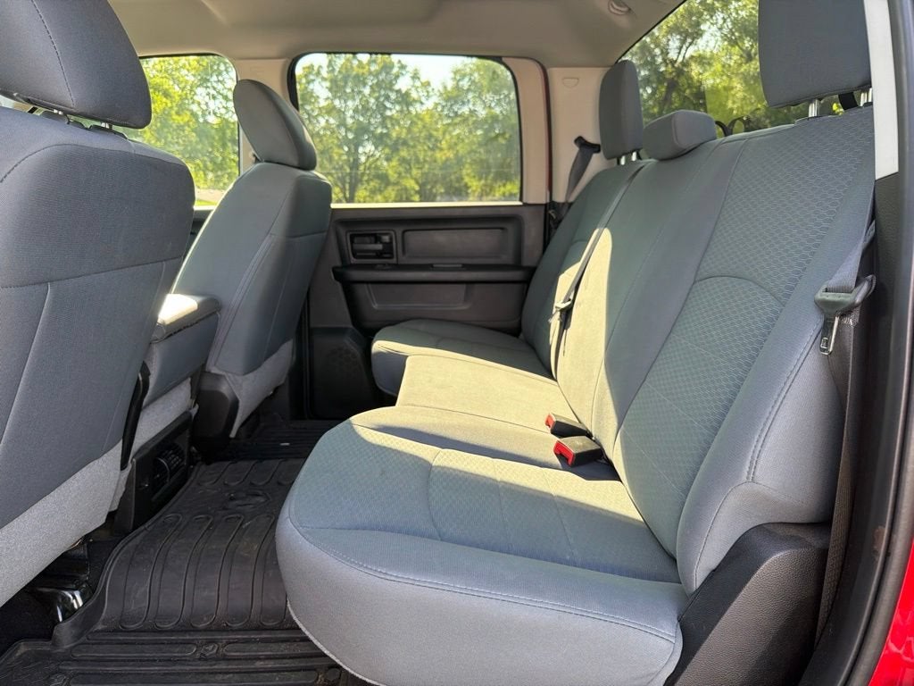 2018 RAM 2500 Tradesman Crew Cab 4x4 6'4" Box