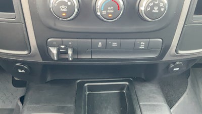2018 RAM 2500 Tradesman Crew Cab 4x4 6'4" Box