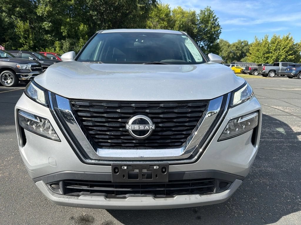 Used 2023 Nissan Rogue SV with VIN 5N1BT3BB2PC842620 for sale in Hutchinson, Minnesota