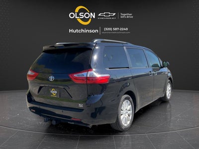 2017 Toyota Sienna XLE 7 Passenger