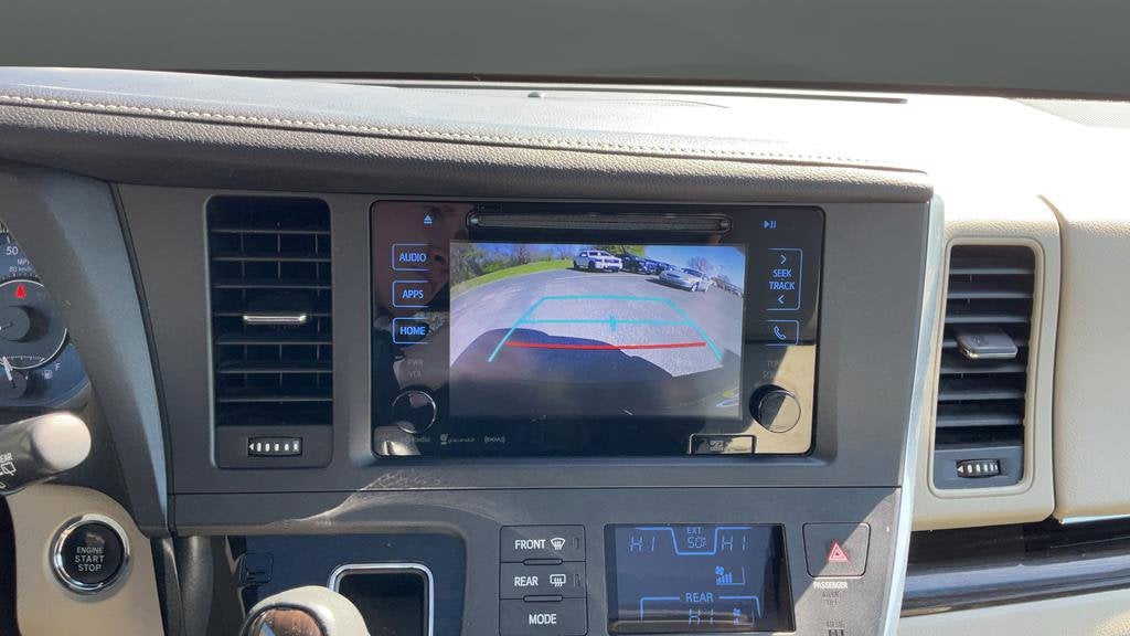 2017 Toyota Sienna XLE 7 Passenger