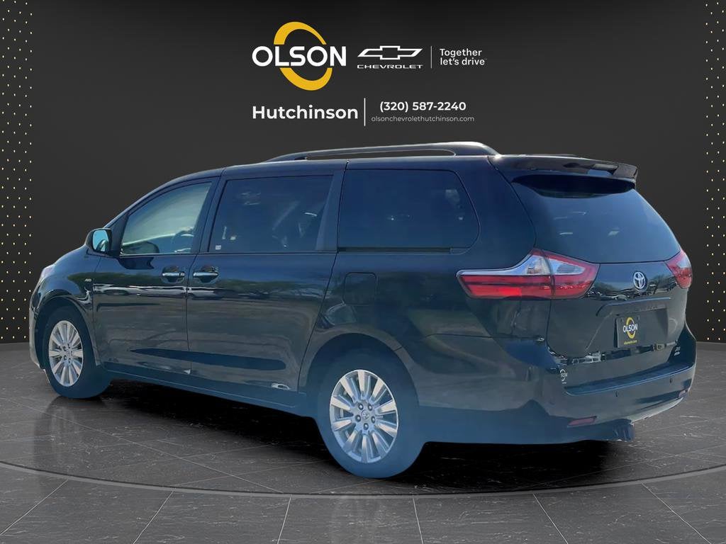 2017 Toyota Sienna XLE 7 Passenger