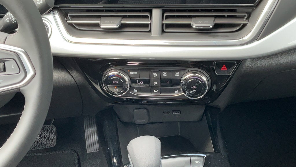 2026 Chevrolet Trax LT - Photo 21