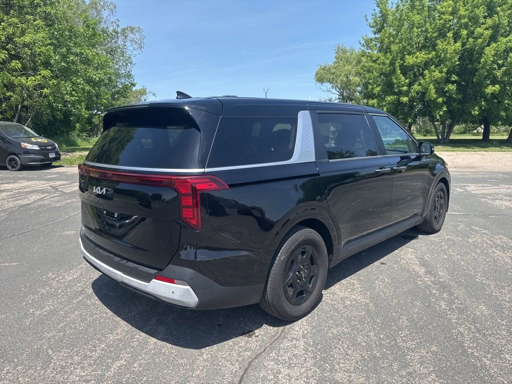 2025 Kia Carnival LXS