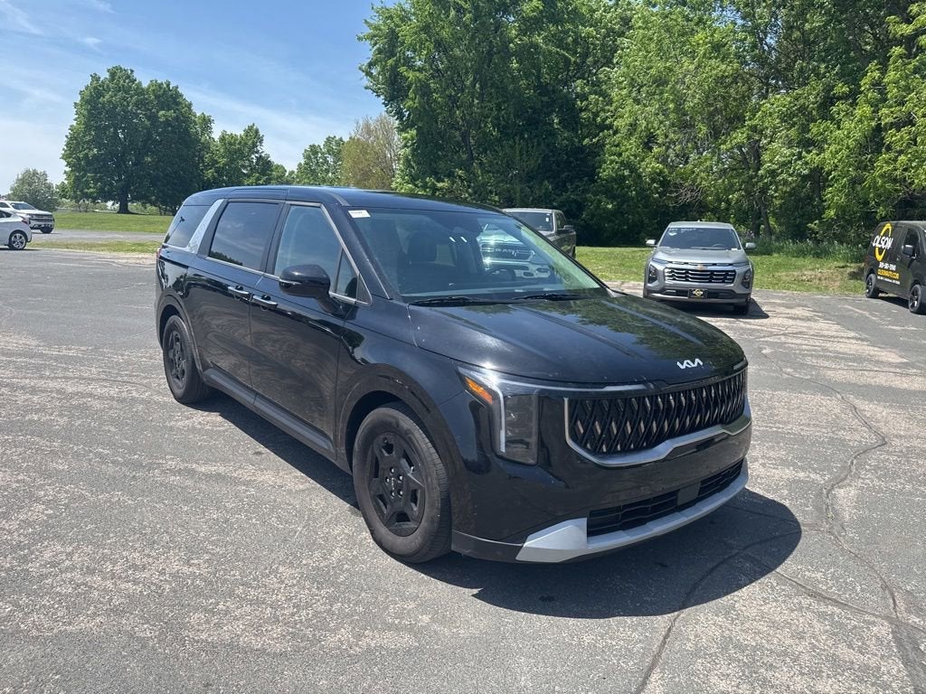 2025 Kia Carnival LXS
